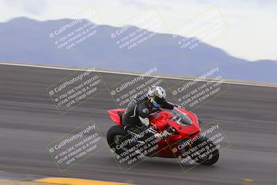 media/Jan-15-2023-SoCal Trackdays (Sun) [[c1237a034a]]/Bowl (1125am)/